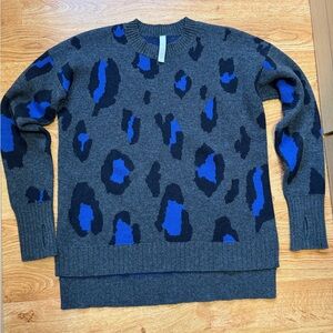 Athleta Gray and Blue Patterned Crewneck Sweater Size S Wool / Cashmere